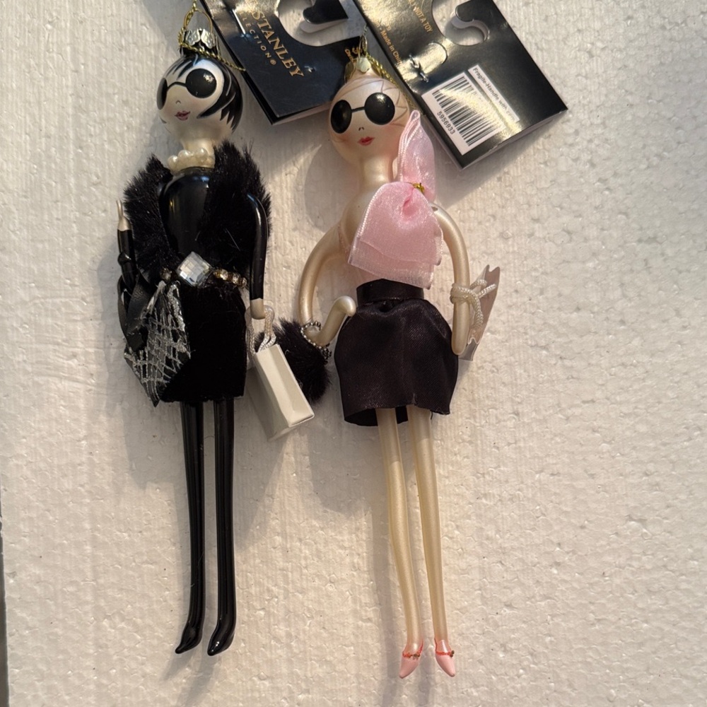 Chic Holiday Ornament Set - Black and Pink